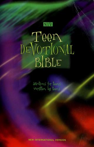 Teen Devotional Bible: Devotions for Teens
