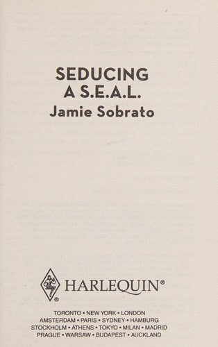 Seducing A S.E.A.L. (Harlequin Blaze)