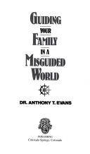 Guding Your Family In A Misguided World (Paperback)