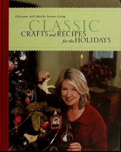 Decorating For The Holidays (Christmas With Martha Stewart Living)